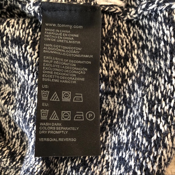 Tommy Hilfiger 💯 Cotton Snowflake Sweater ☃️ - Picture 6 of 7